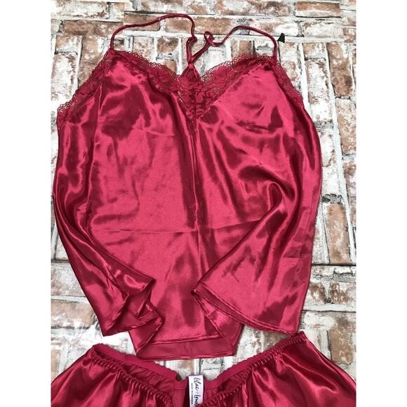 NWOT Lilac + London Solid SATIN SOFT Cami Pajama Top & Pajama Shorts Set RED LG - Picture 4 of 8